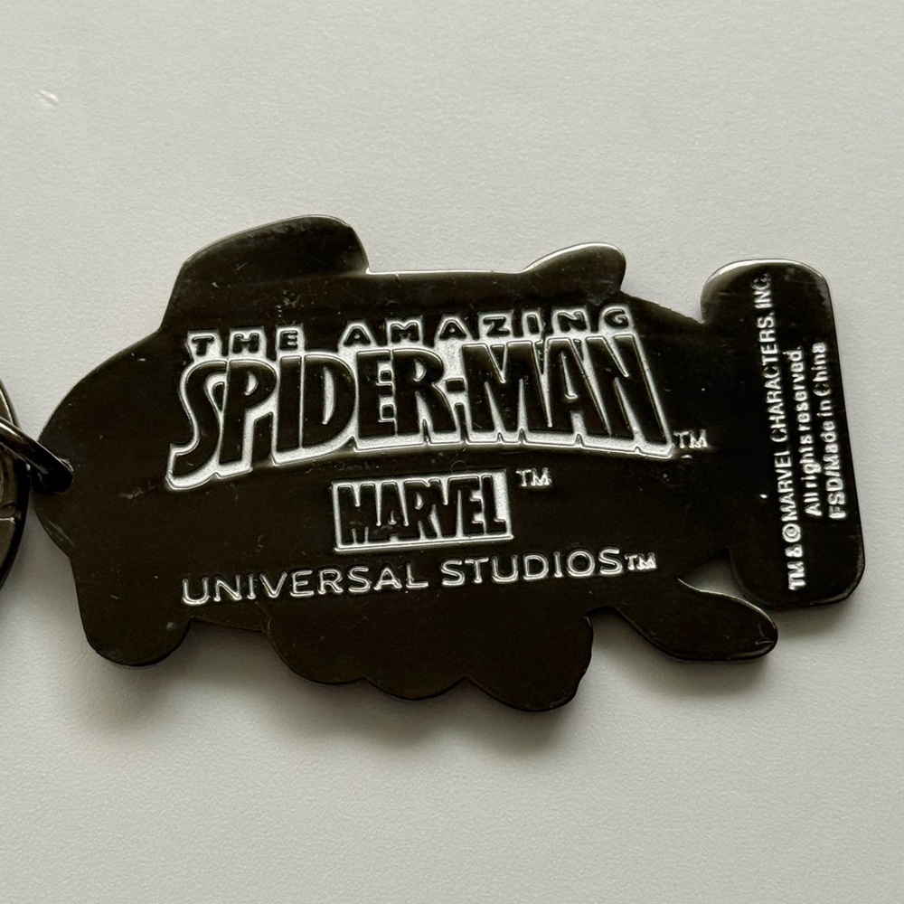SPIDERMAN Keychain Marvel Universal
Studios Orlando Personalized VICTORIA - Picture 3 of 4